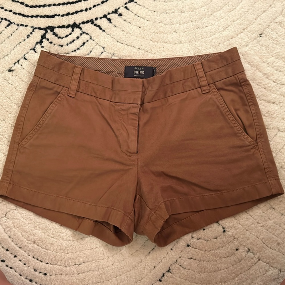 J. Crew 3” Chino Shorts in Carmel | Size 2